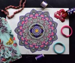 Read more about the article Finish Your First Mandala Without Sacrificing Beautiful Details for a More Abstract Drawing